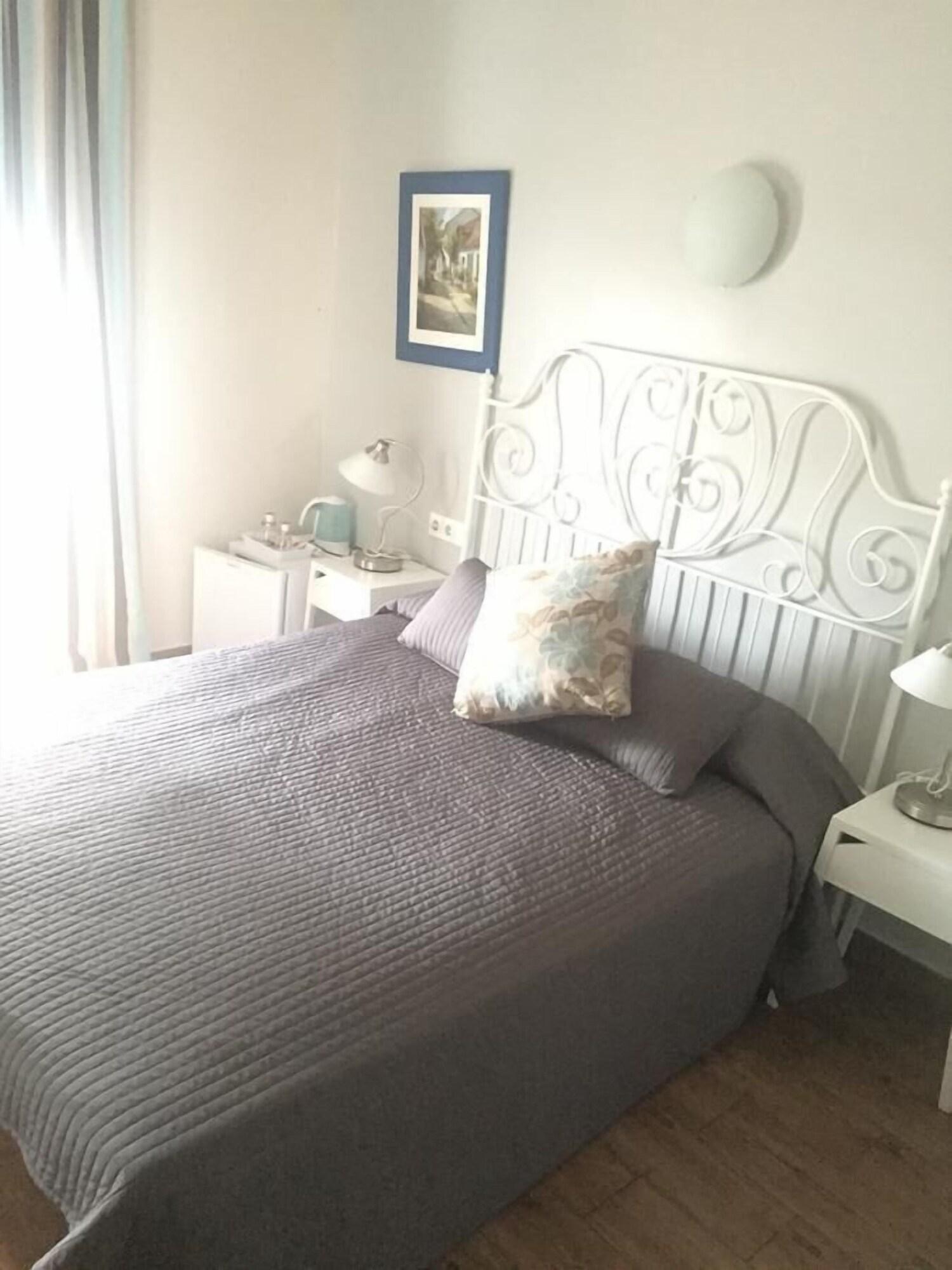 Hotel Marbella Фуeнхирола Екстериор снимка