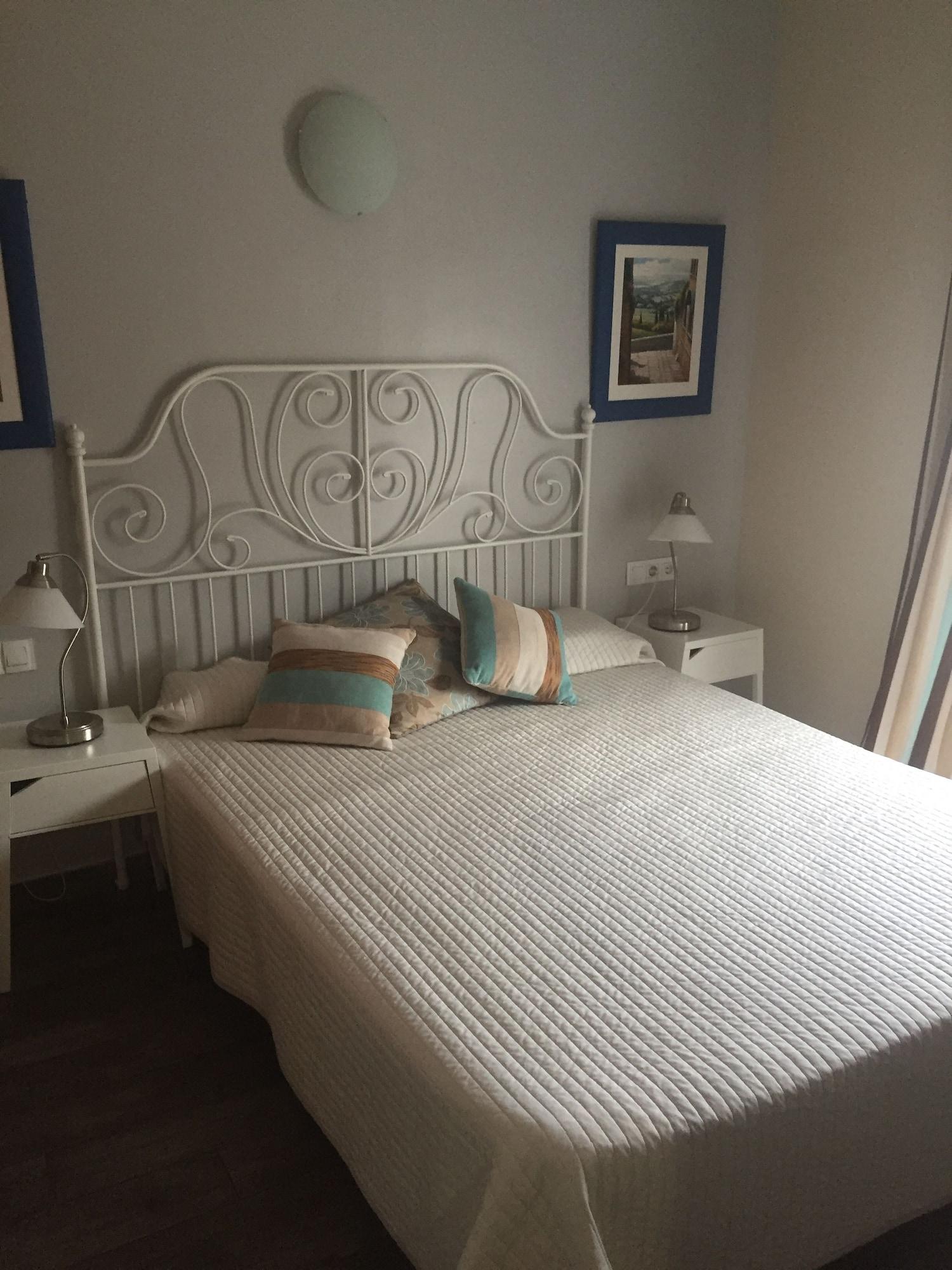 Hotel Marbella Фуeнхирола Екстериор снимка