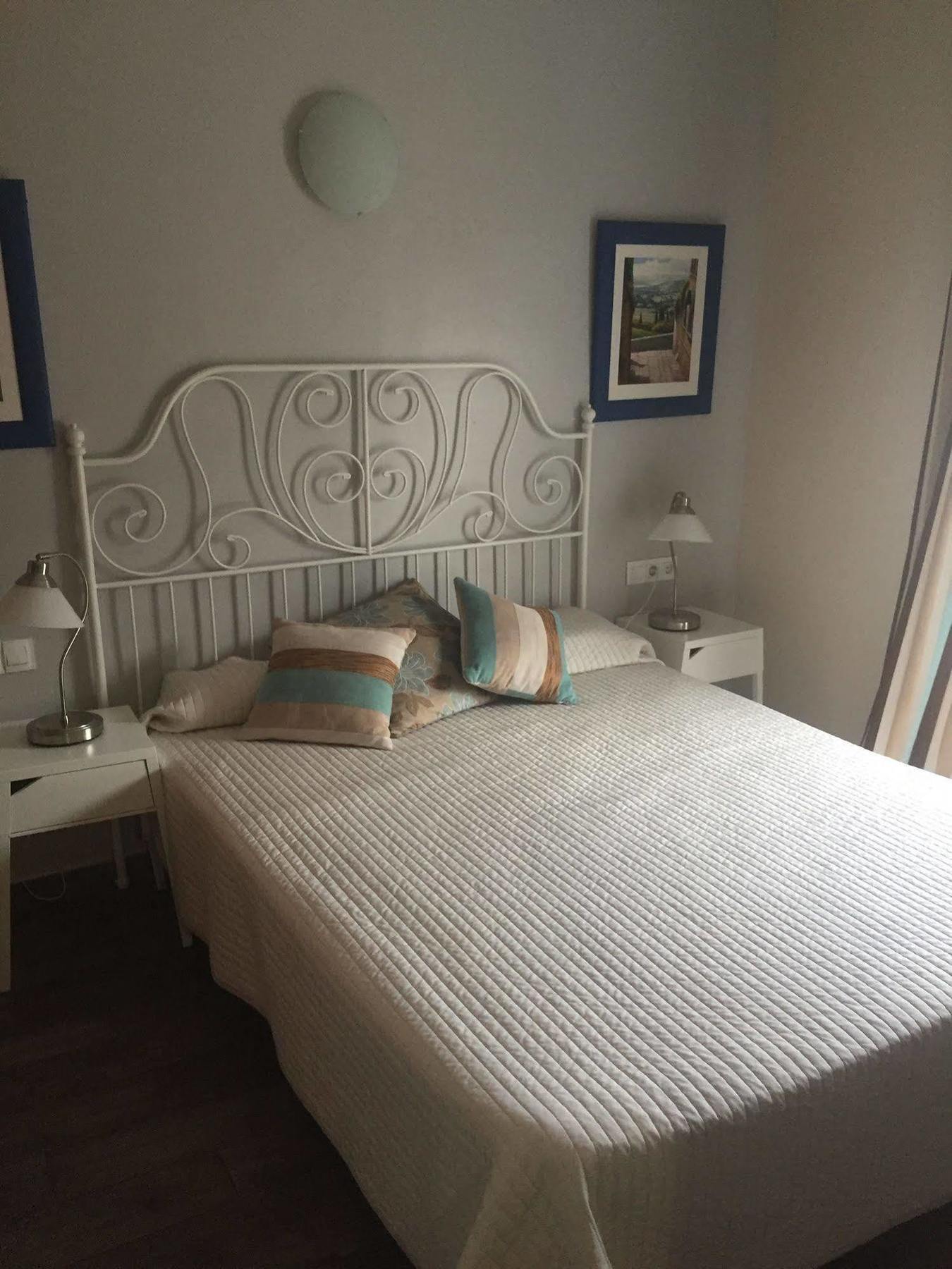 Hotel Marbella Фуeнхирола Екстериор снимка