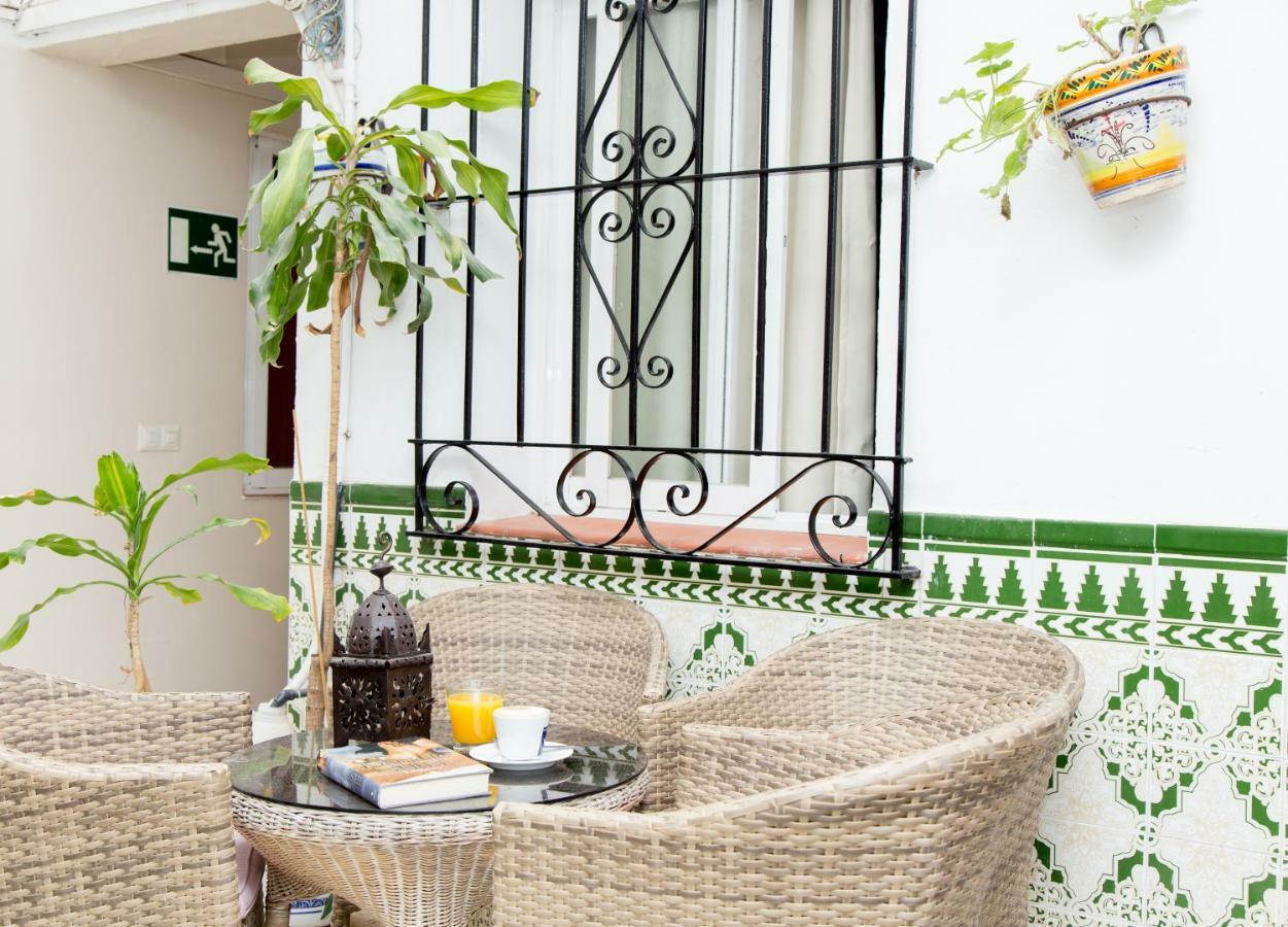 Hotel Marbella Фуeнхирола Екстериор снимка