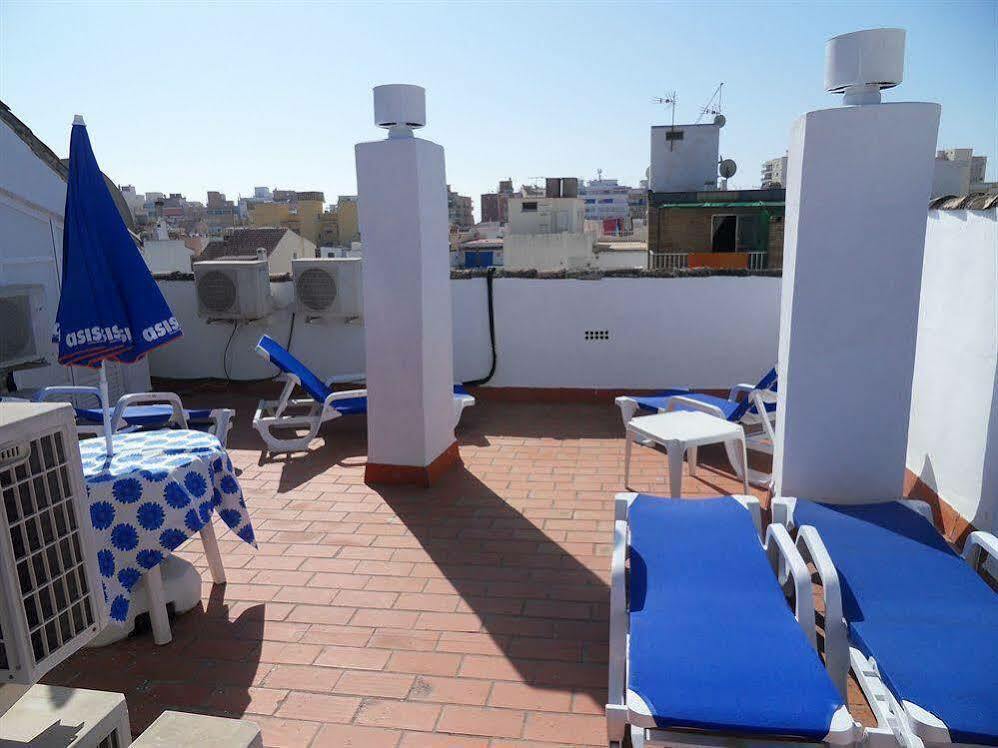 Hotel Marbella Фуeнхирола Екстериор снимка